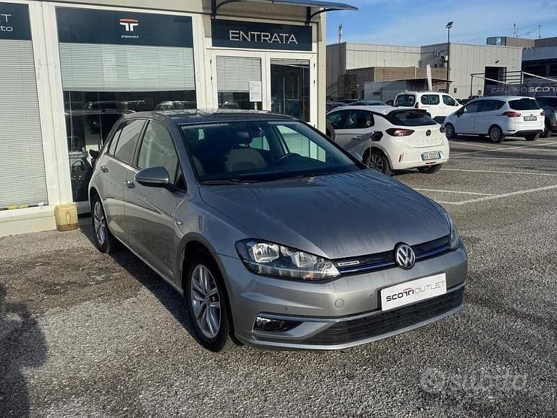 Usata VW Golf VII Executive 131 CV (96 kW) 2019 Grigio Berlina