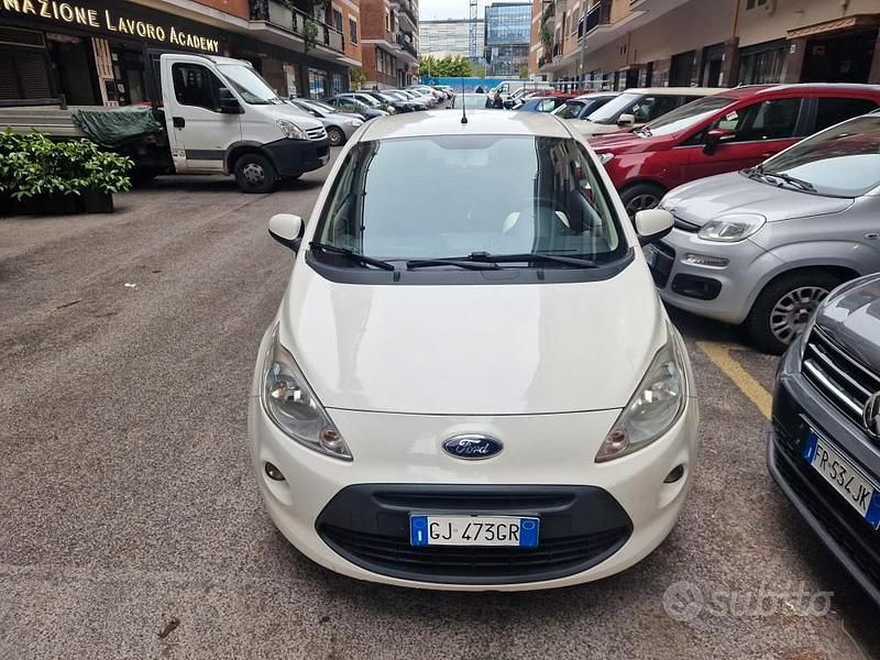 Begagnad Ford Ka Titanium 69 HK (50 kW) 2012 Vit Halvkombi