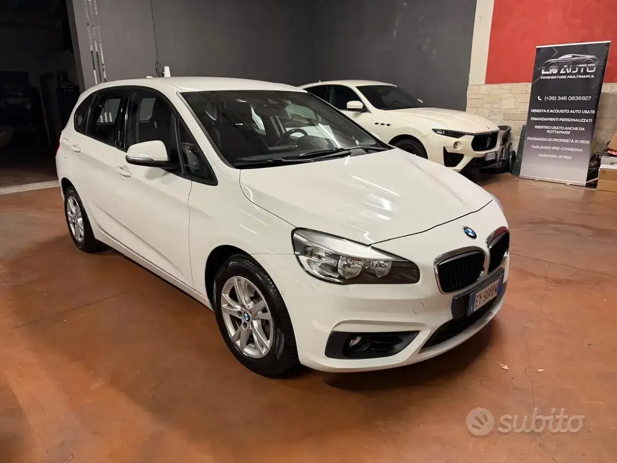 Usata BMW 218 Advantage 136 CV (100 kW) 2015 Bianco Station wagon