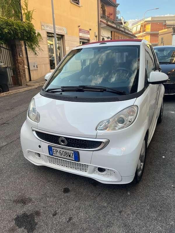 Bianco Usata 2013 Smart ForTwo Cabrio Cabrio | 6000 € (Ottimo prezzo) - Immagine 1/4
