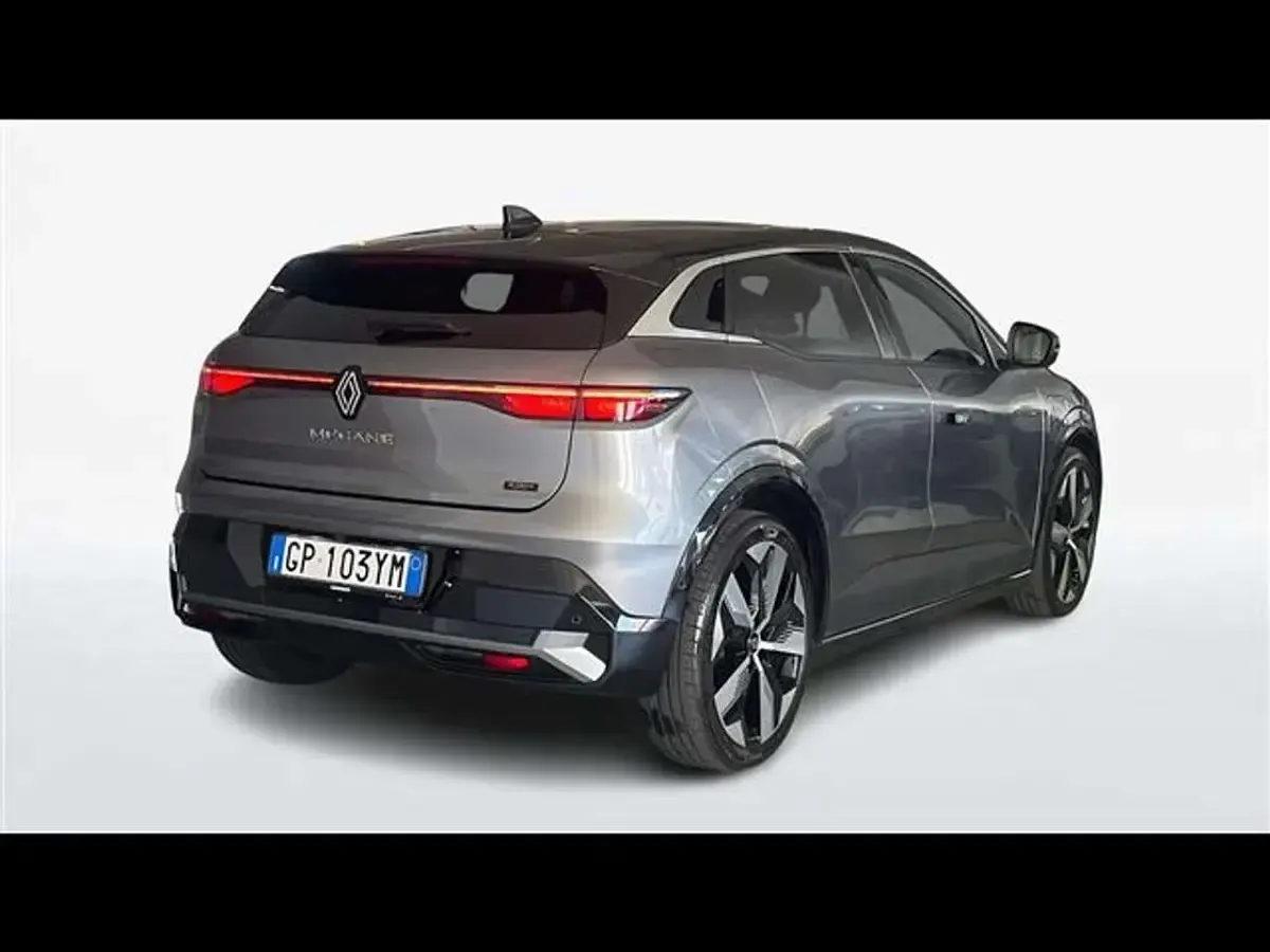 Usata Renault Megane E-Tech Techno 55 kW (75 CV) 2023 Grigio scuro Berlina
