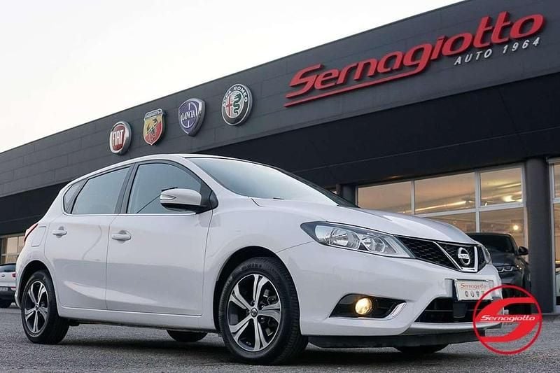 Bianco Usata 2015 Nissan Pulsar Tekna Tre volumi | 8900 € (Buon prezzo) - Immagine 1/4