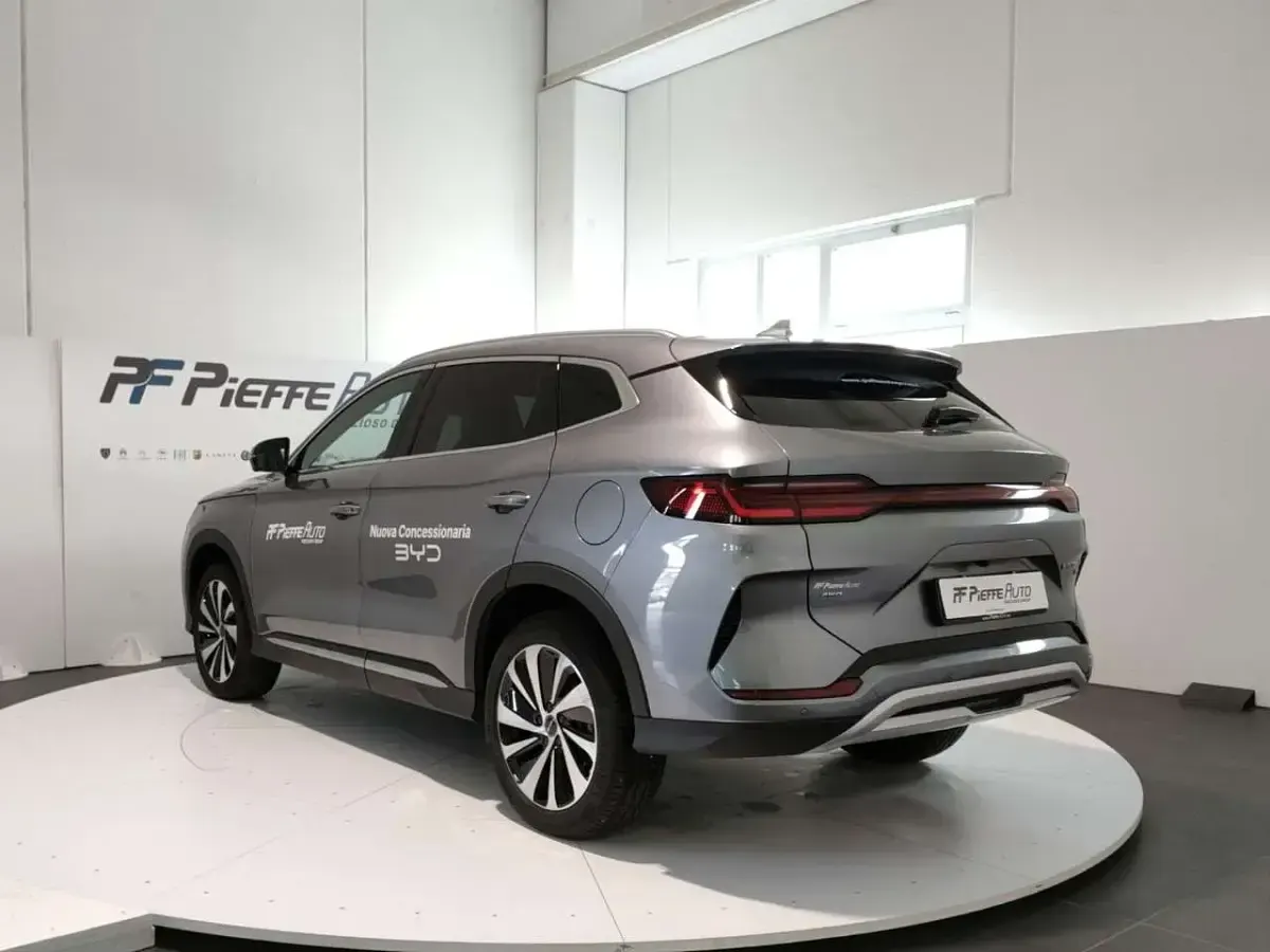 Usata BYD Seal U Design 177 CV (130 kW) 2025 Time grey SUV