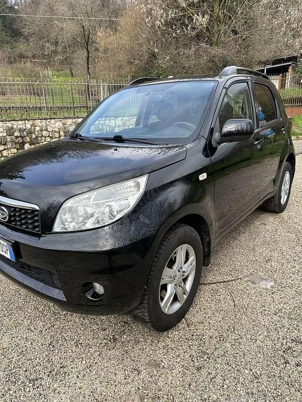 Usata Daihatsu Terios SHO 105 CV (77 kW) 2010 Nero SUV