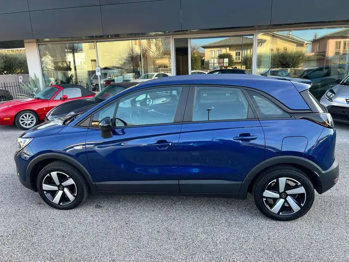 Usata Opel Crossland Edition 83 CV (61 kW) 2022 Blu/azzurro SUV
