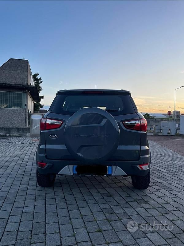 Usata Ford Ecosport 95 CV (69 kW) 2015 Grigio SUV
