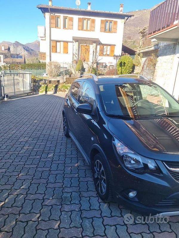 Usata Opel Karl Rocks 73 CV (53 kW) 2018 Grigio Utilitaria