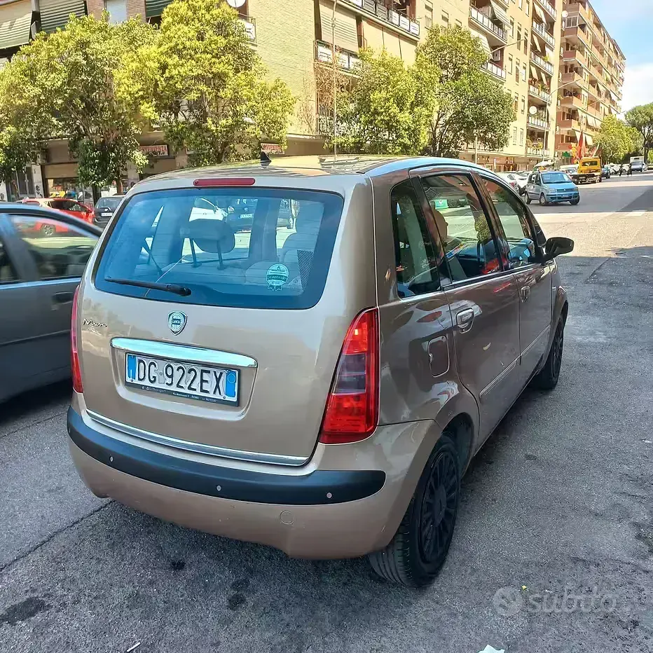 Usata Lancia Musa 95 CV (69 kW) 2007 Monovolume