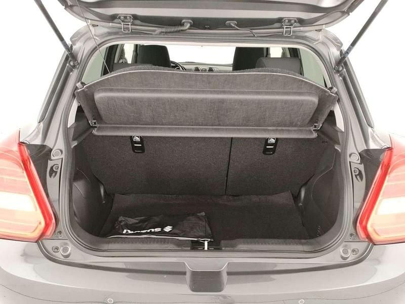 Usata Suzuki Swift 83 CV (61 kW) 2022 Grigio Utilitaria