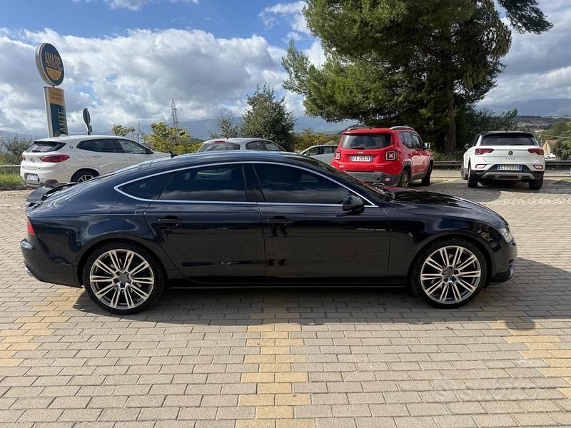 Usata Audi A7 Sport 245 CV (180 kW) 2011 Blu Utilitaria