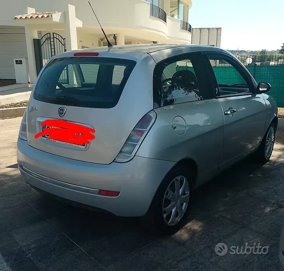 Usata Lancia Ypsilon 60 CV (44 kW) 2009 Utilitaria