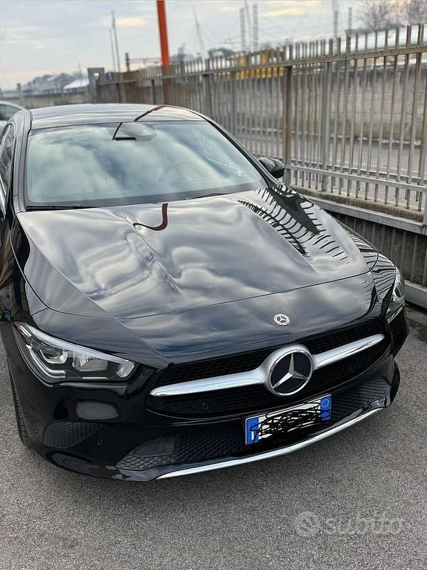 Nero Usata 2020 Mercedes 200 Station wagon | 22.900 € (Super prezzo) - Immagine 1/4