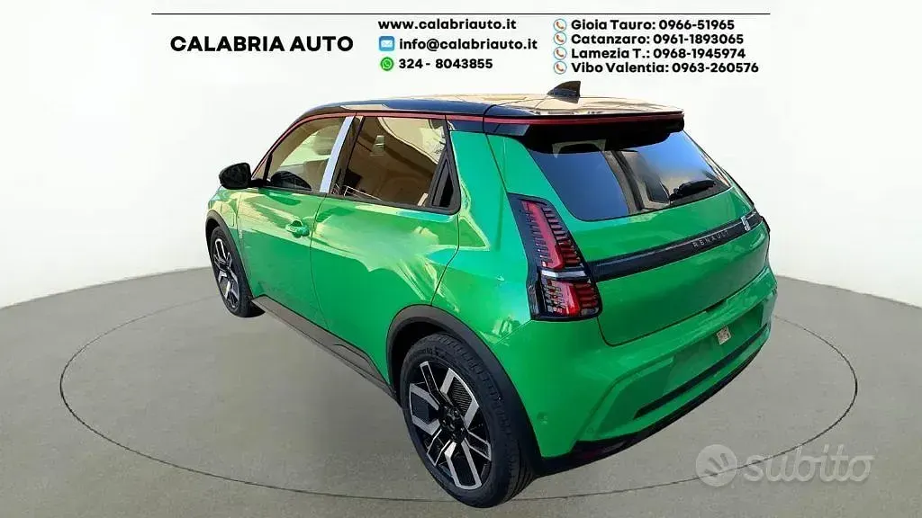 Nuova Renault 5 E-Tech 69 kW (95 CV) 2026 Verde Berlina