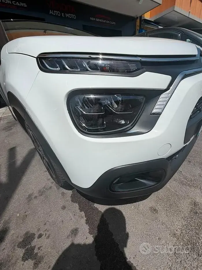 Usata Citroën C3 Feel 102 CV (75 kW) 2022 Bianco Utilitaria