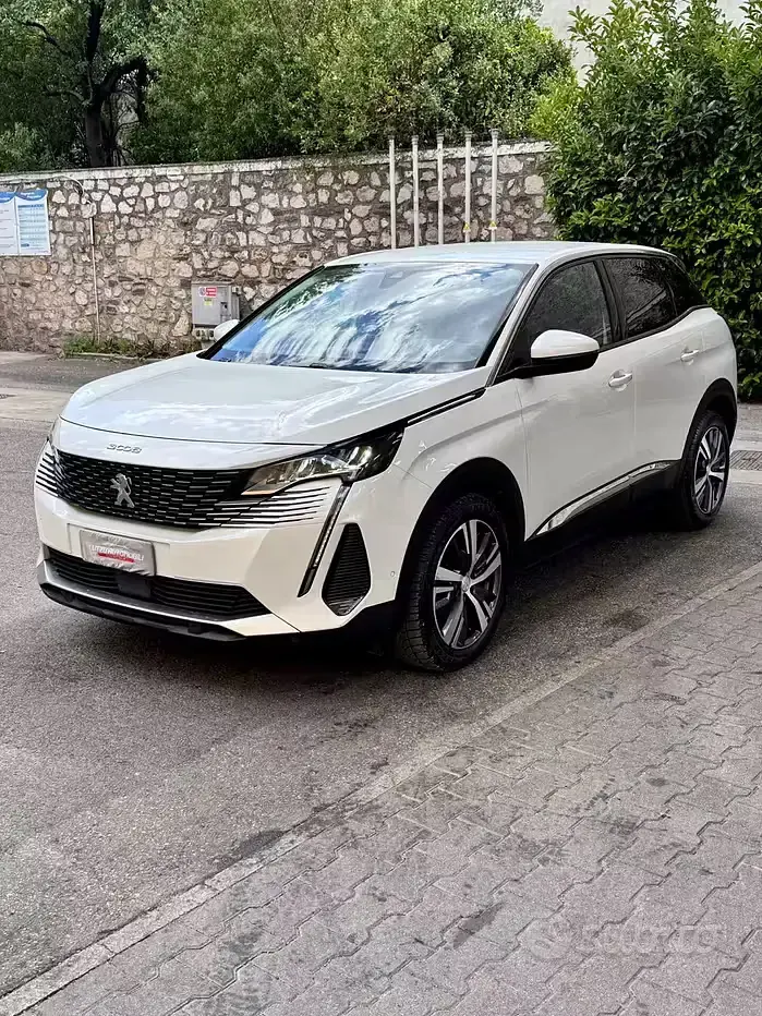 Usata Peugeot 3008 Allure 131 CV (96 kW) 2021 Bianco SUV