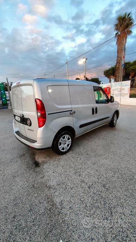 Usata Fiat Doblò 90 CV (66 kW) 2014 Monovolume