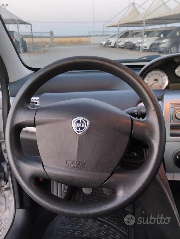 Usata Lancia Ypsilon 75 CV (55 kW) 2008 Utilitaria