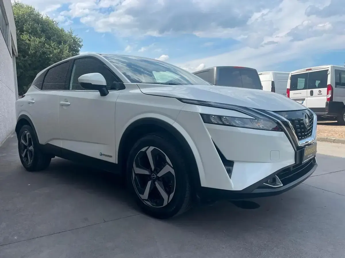 Usata Nissan Qashqai N-Connecta 158 CV (116 kW) 2023 Bianco SUV