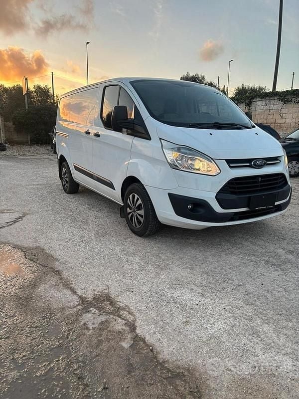 Usata Ford Transit Custom Trend 154 CV (113 kW) 2016 Bianco Berlina