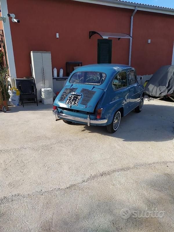 Usata Fiat 600D 1960 Blu Utilitaria