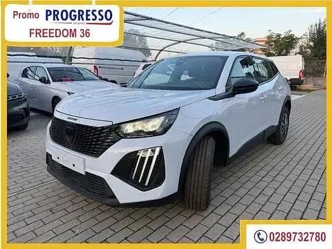 Usata Peugeot 2008 Active 102 CV (75 kW) 2024 Bianco SUV