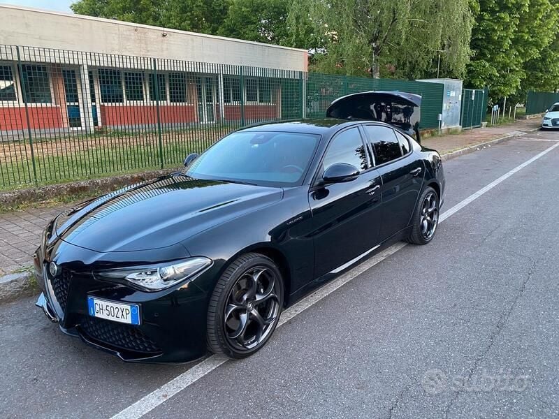 Usata Alfa Romeo Giulia Veloce 211 CV (155 kW) 2022 Nero Berlina