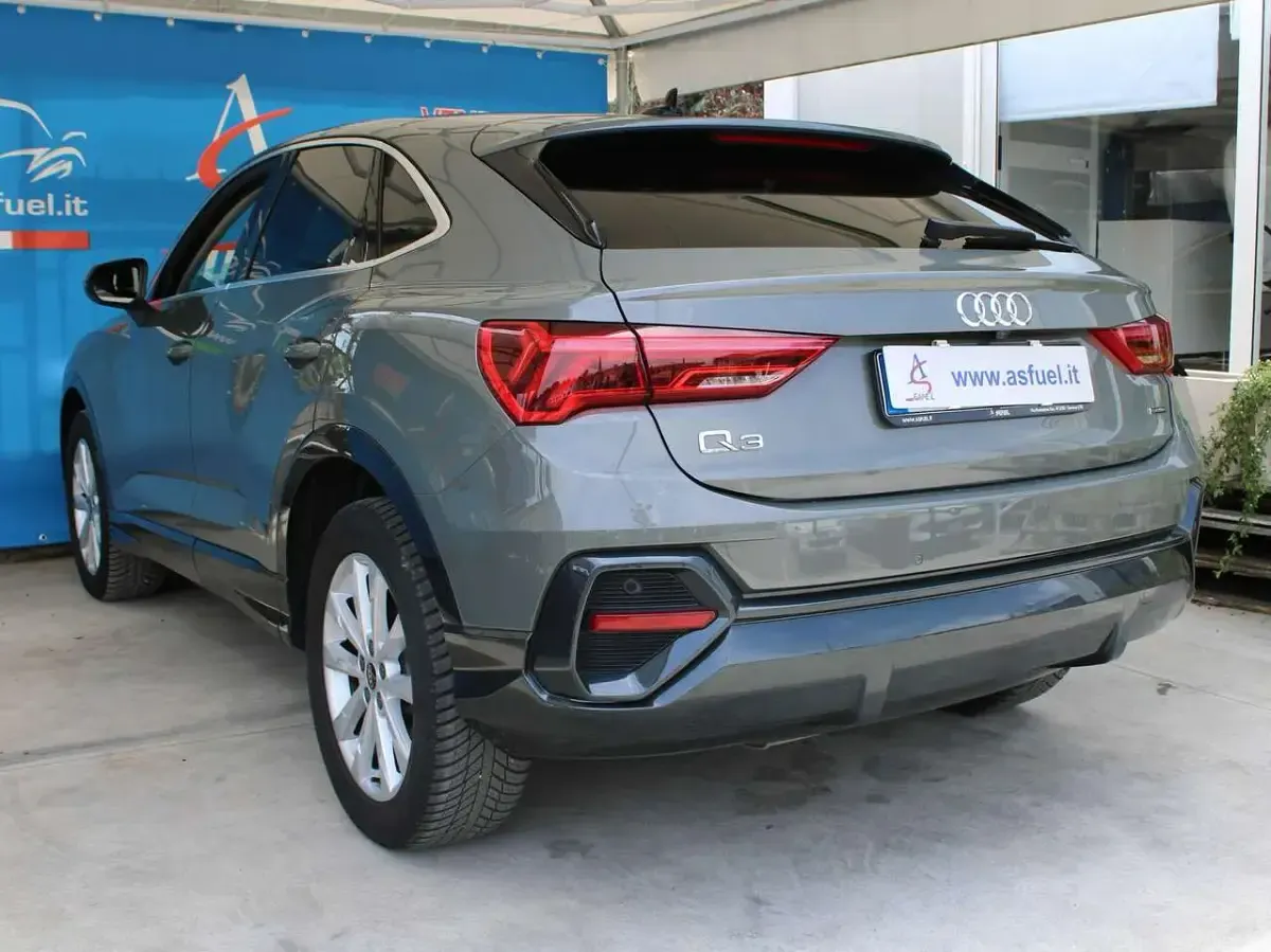 Usata Audi Q3 Sportback Business Plus 150 CV (110 kW) 2022 Grigio chronos [z7z7] SUV