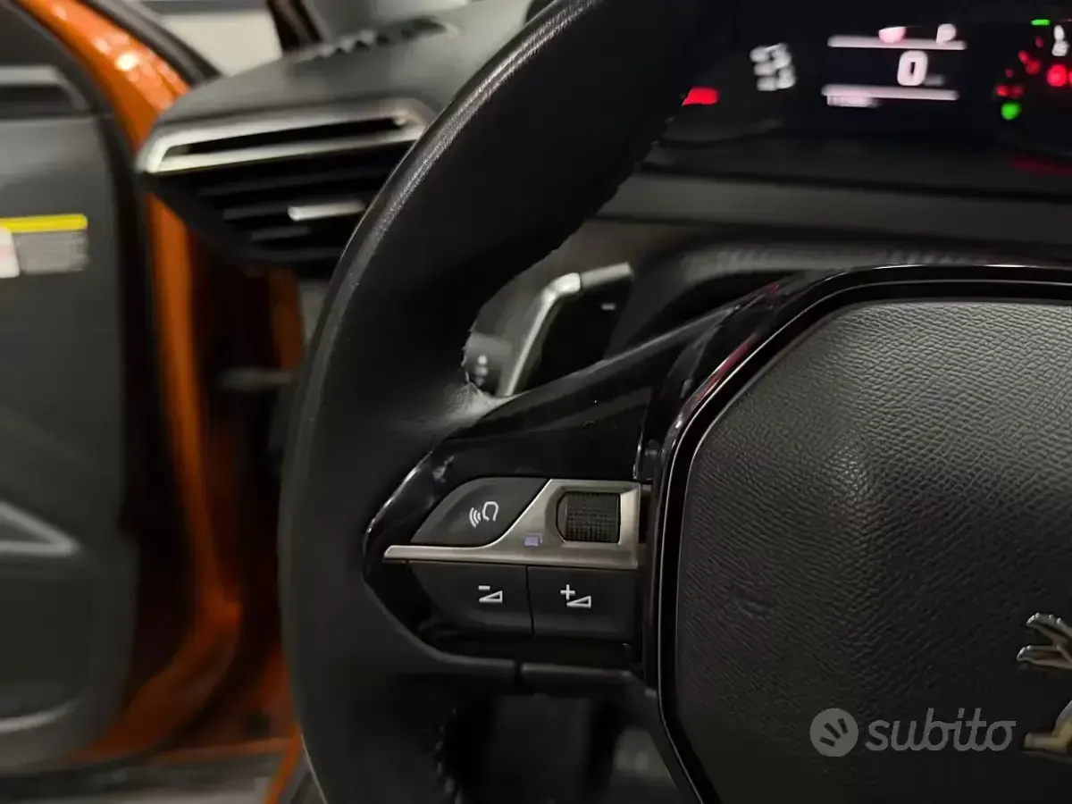 Brugt Peugeot 2008 GT-line 131 HK (96 kW) 2021 Orange SUV