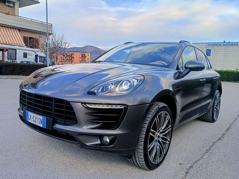 Usata Porsche Macan 258 CV (189 kW) 2015 Grigio SUV