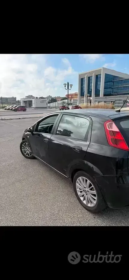 Usata Fiat Grande Punto 90 CV (66 kW) 2009 Nero Utilitaria