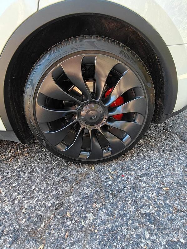 Usata Tesla Model Y Performance 392 kW (534 CV) 2022 Bianco SUV