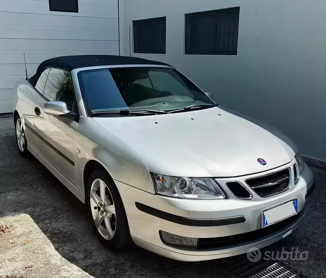 Usata Saab 9-3 Cabriolet Vector 150 CV (110 kW) 2005 Grigio Cabrio