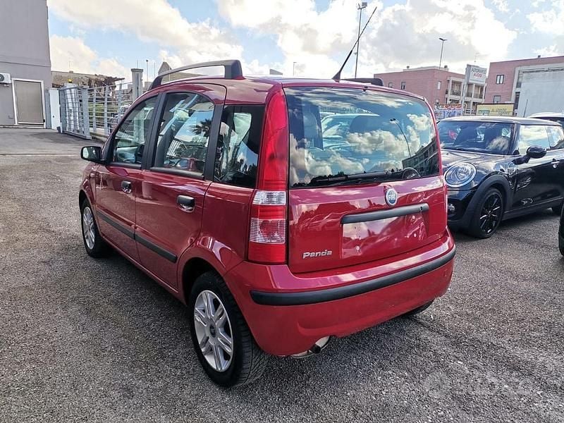 Usata Fiat Panda Emotion 60 CV (44 kW) 2007 Rosso Utilitaria