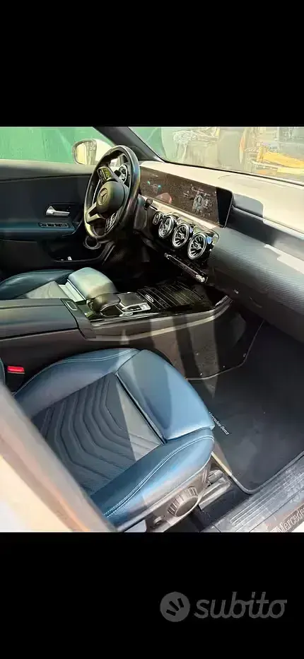 Usata Mercedes A180 Business 116 CV (85 kW) 2018 Bianco Berlina