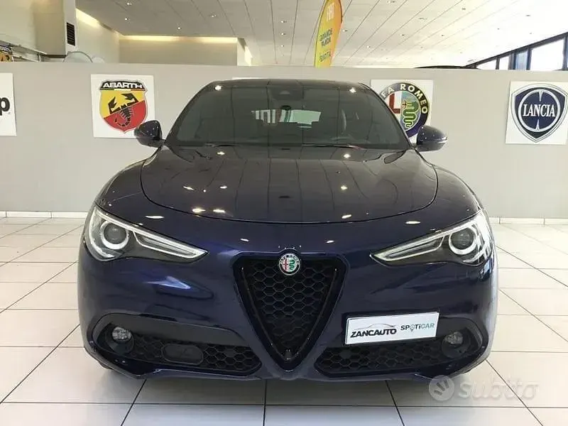 Usata Alfa Romeo Stelvio Super 210 CV (154 kW) 2017 Blu SUV