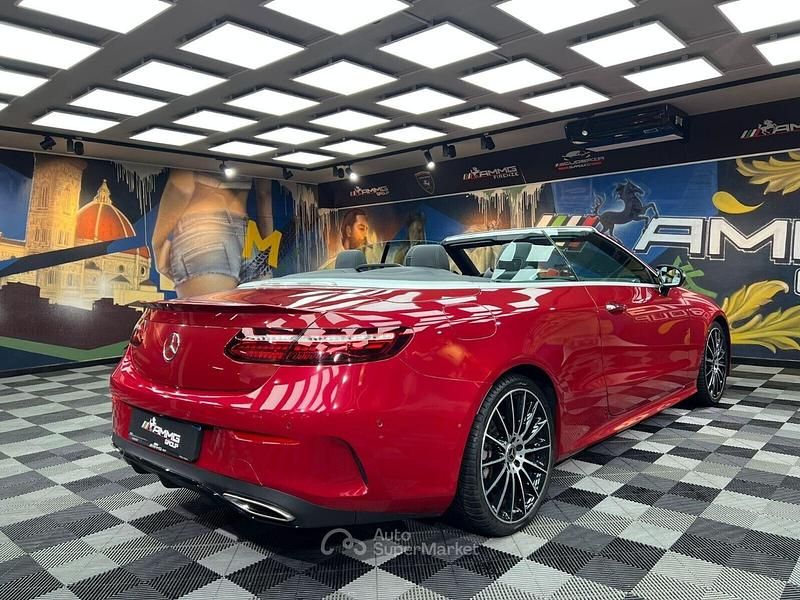 Usata Mercedes E300 AMG Line Premium Plus 265 CV (194 kW) 2021 Rosso Cabrio