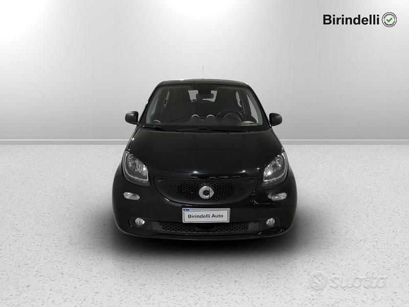 Begagnad Smart ForFour 71 HK (52 kW) 2018 Svart Halvkombi