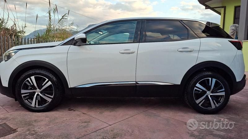 Usata Peugeot 3008 Allure 120 CV (88 kW) 2018 Bianco SUV