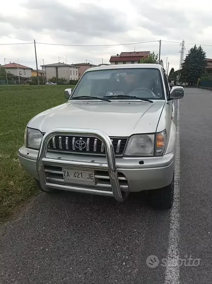 Usata Toyota Land Cruiser 125 CV (91 kW) 1999 Grigio SUV