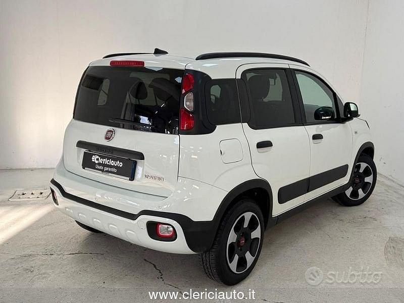Usata Fiat Panda Cross Cross 69 CV (50 kW) 2024 Bianco Utilitaria