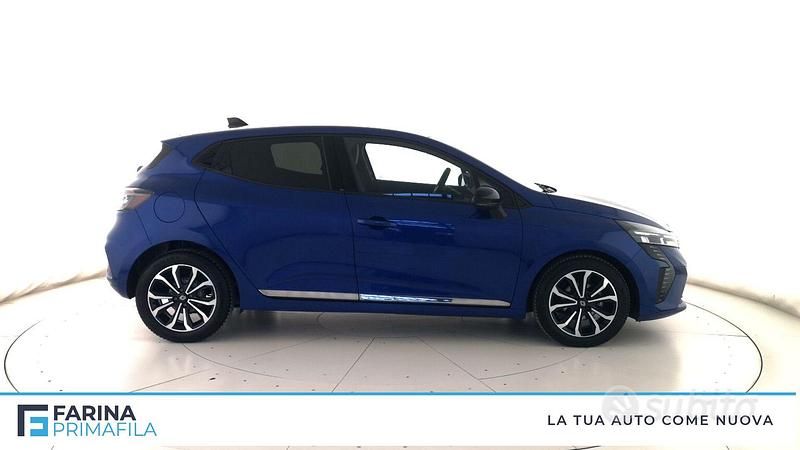 Usata Renault Clio V Techno 91 CV (66 kW) 2024 Blu Berlina
