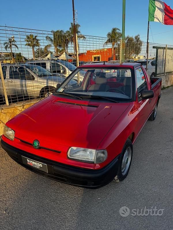 Usata Skoda Pick-up 63 CV (46 kW) 1999 Rosso Pick-up