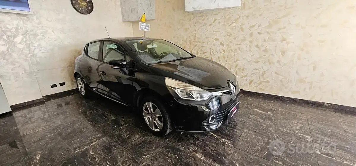 Usata Renault Clio IV 90 CV (66 kW) 2013 Grigio Berlina