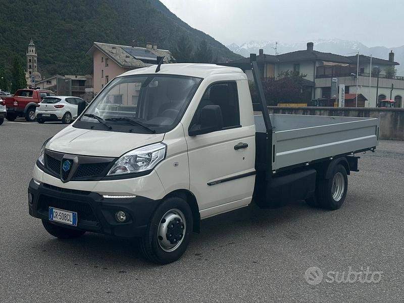 Usata Piaggio Porter 106 CV (77 kW) 2023 Bianco Furgone