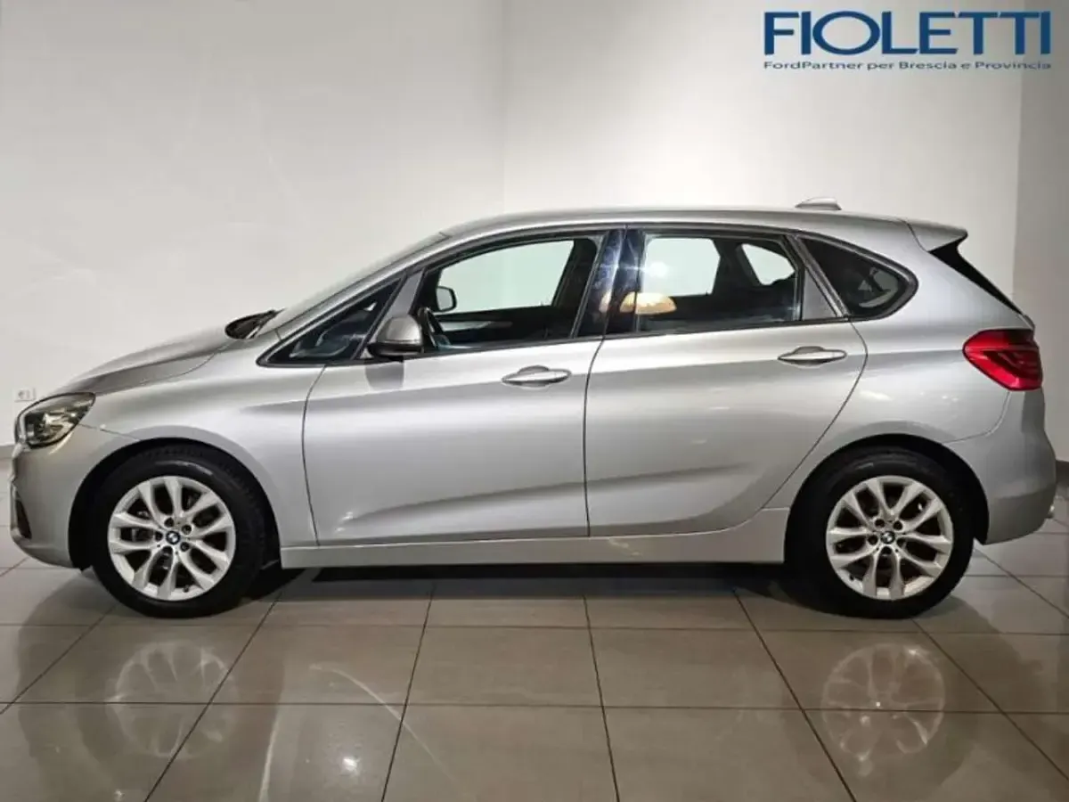 Usata BMW 216 Active Tourer Luxury Line 116 CV (85 kW) 2017 Argento Monovolume