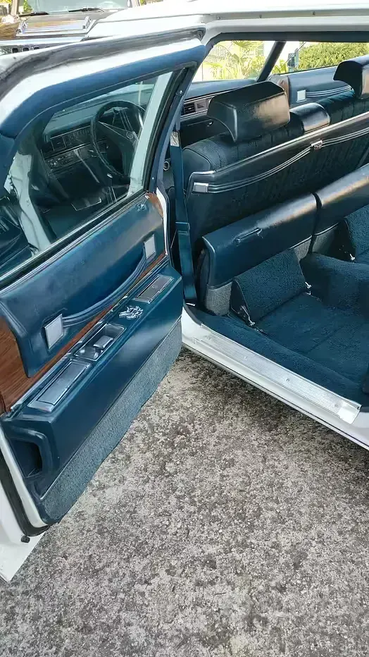 Usata Cadillac Fleetwood 275 CV (202 kW) 1970 Bianco Berlina