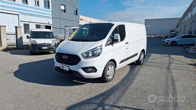 Usata Ford Transit Custom Trend 130 CV (95 kW) 2023 Bianco Berlina
