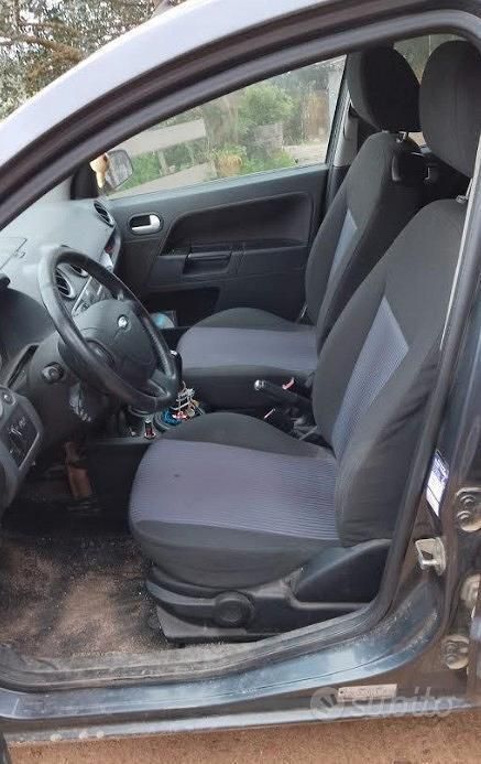 Usata Ford Fusion 80 CV (58 kW) 2008 Berlina