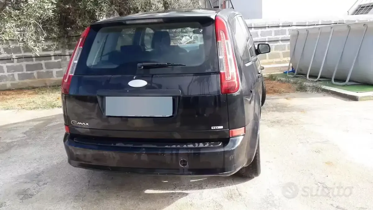 Usata Ford Tempo 90 CV (66 kW) 2011 Nero Monovolume