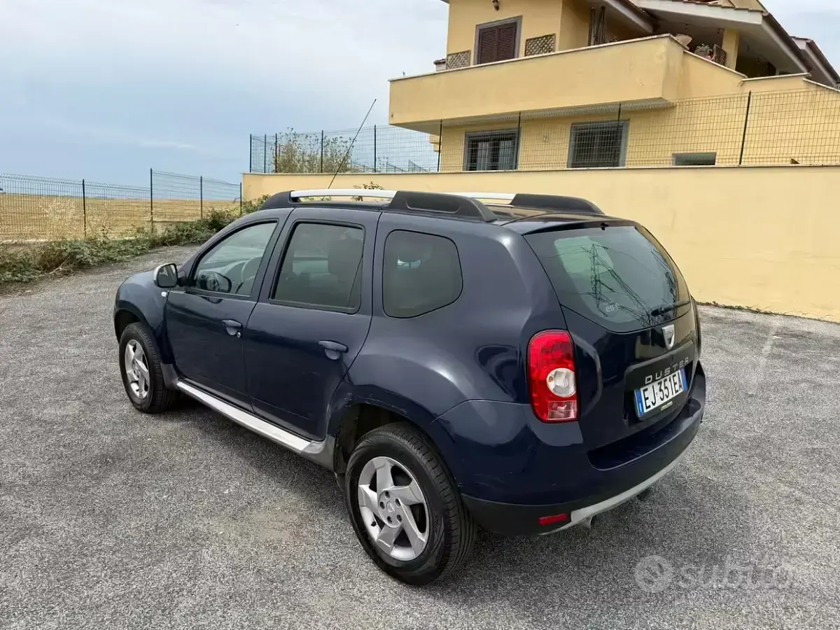 Usata Dacia Duster Ambiance 109 CV (80 kW) 2014 Bluazzurro SUV